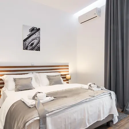 Prima Luxury Rooms-2